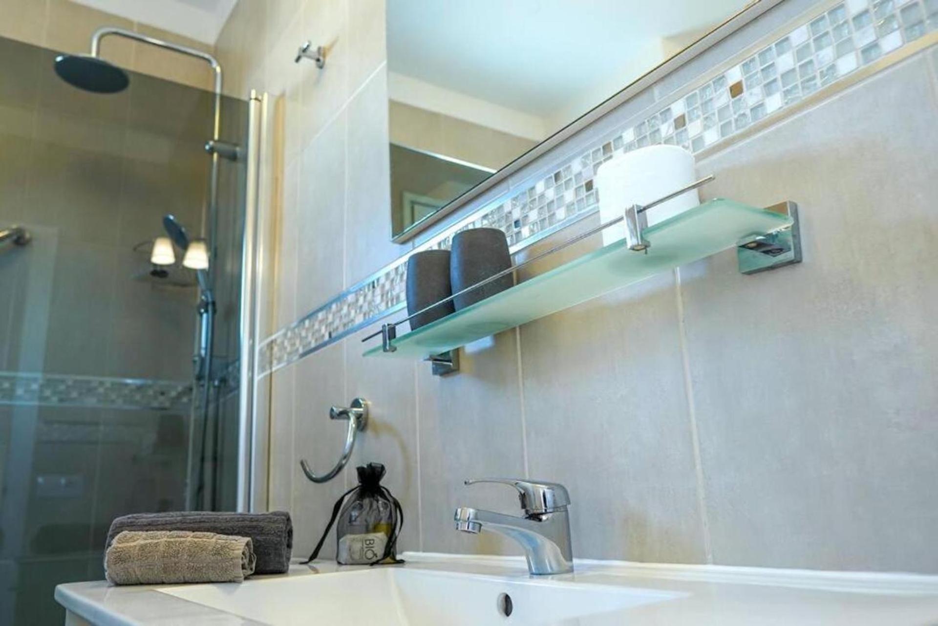 פלאיה פראיסו Amazing 2 Bedroom Flat With Beachfront And Pool, Paraiso Del Sur A306 מראה חיצוני תמונה