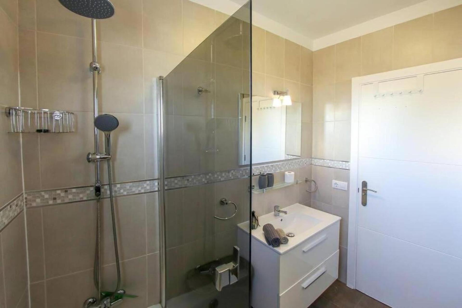 פלאיה פראיסו Amazing 2 Bedroom Flat With Beachfront And Pool, Paraiso Del Sur A306 מראה חיצוני תמונה